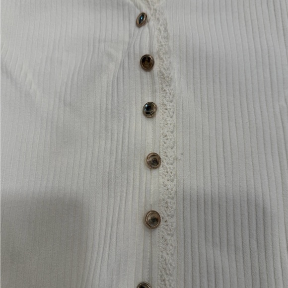H&M Ribbed Button-Front Lace Trim Top - Picture 3 of 5
